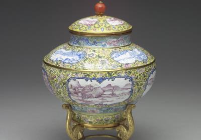 图片[2]-Covered copper jar in painted enamels with landscape scenes, Qianlong reign (1736-1795), Qing dynasty.-China Archive